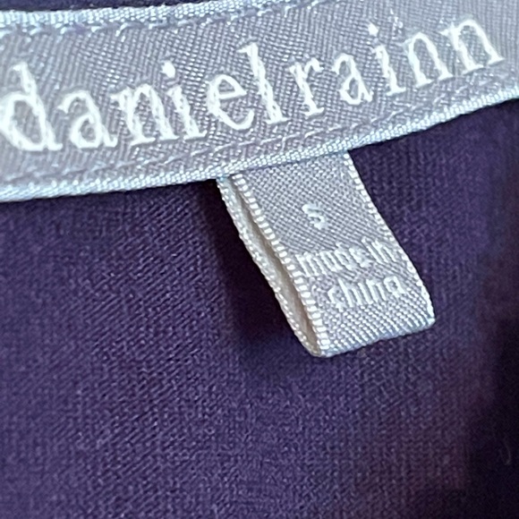 Pullover Shirt - Picture 4 of 6